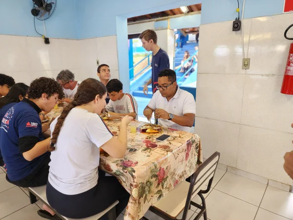 Secretaria de Educação participa de solenidade para início das obras do Restaurante Universitário da Uemg em Divinópolis